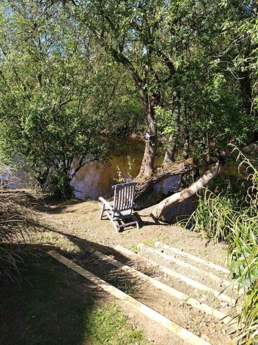 Lodge Avec Vue Sur La Riviere Lannion Bagian luar foto
