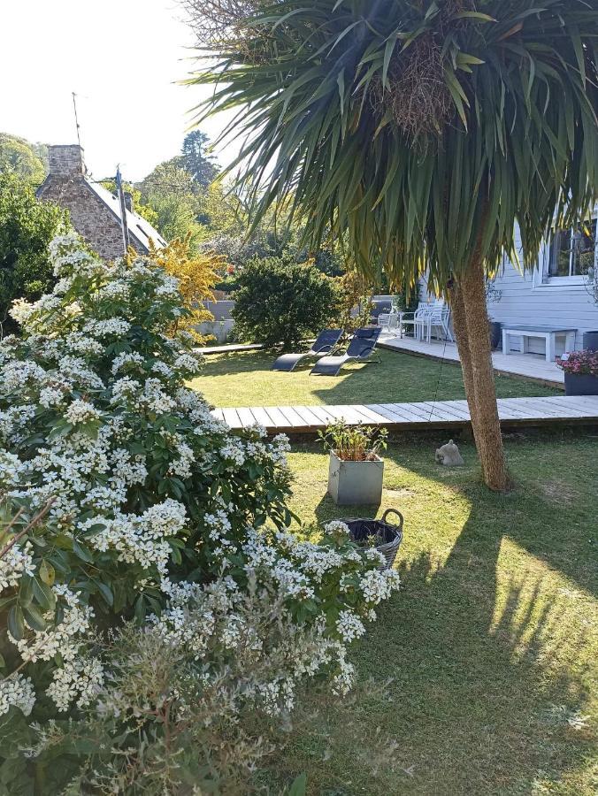 Lodge Avec Vue Sur La Riviere Lannion Bagian luar foto