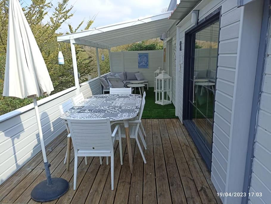 Lodge Avec Vue Sur La Riviere Lannion Bagian luar foto